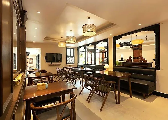 Hotel Courtyard - Heritage Hoetel & Artisan Cafe 3*