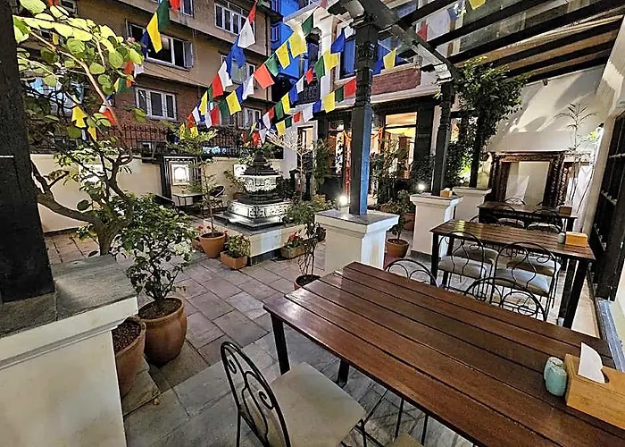Courtyard - Heritage Hoetel & Artisan Cafe 3*